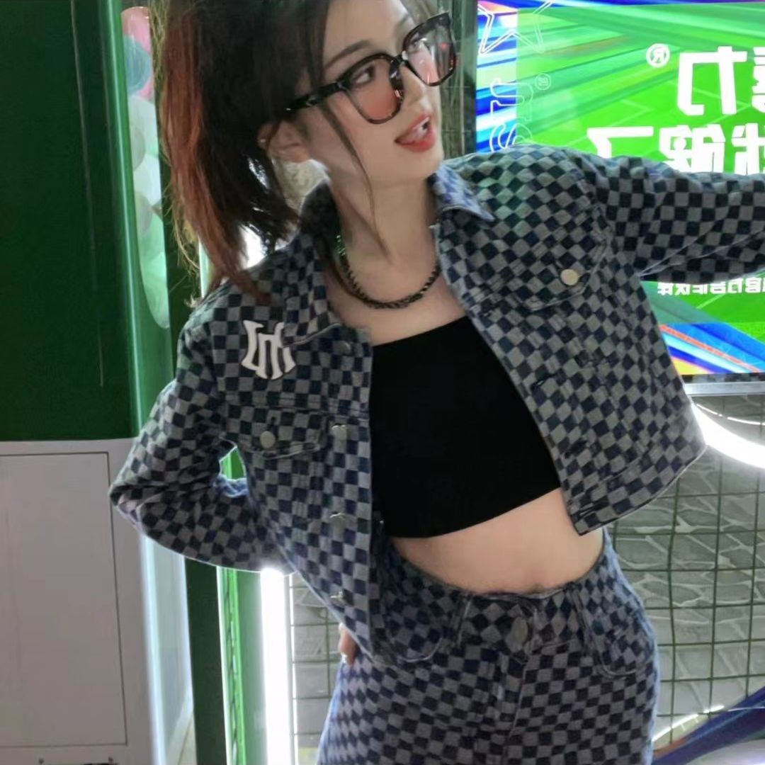 PNJ高街潮牌棋盘格外套短裙牛仔套装时尚格子气质女装半身裙