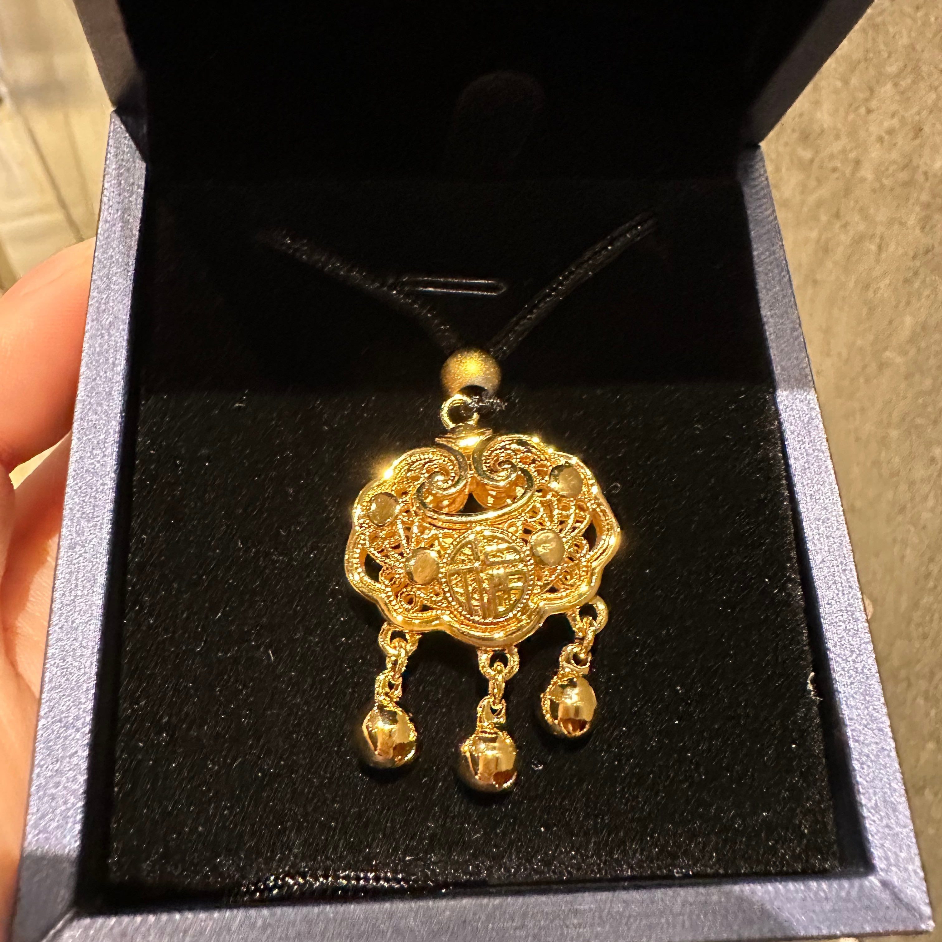 铜合金吊坠 不掉色永久金锁周岁宝宝锁吊坠大小款长命锁首饰项链