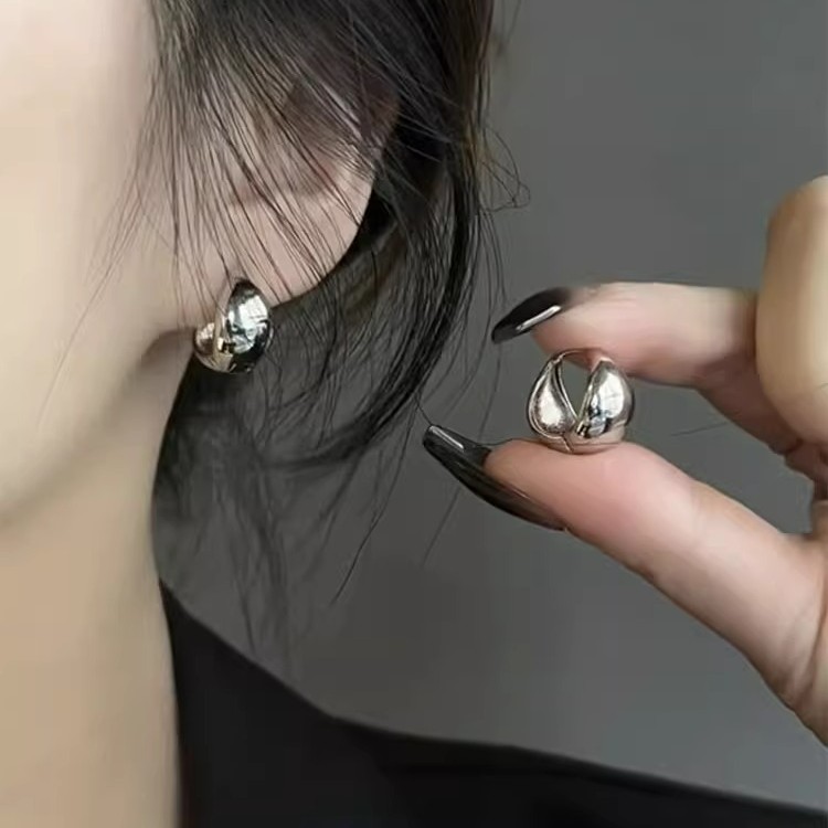 合金耳饰 极简个性冷淡风高级感小众设计感耳环耳扣日常百搭气质