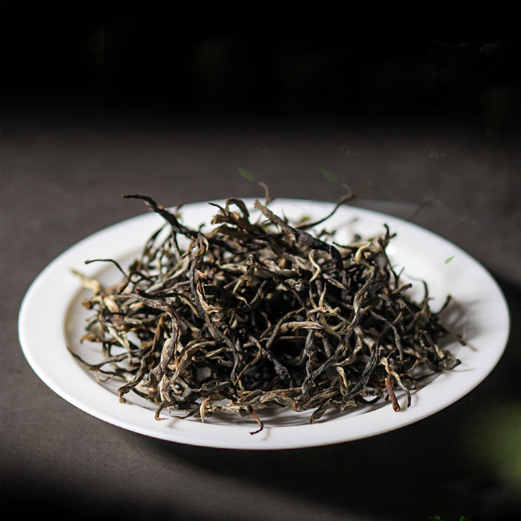 佳佳 2023年 坝歪单株 古树茶 生茶200g