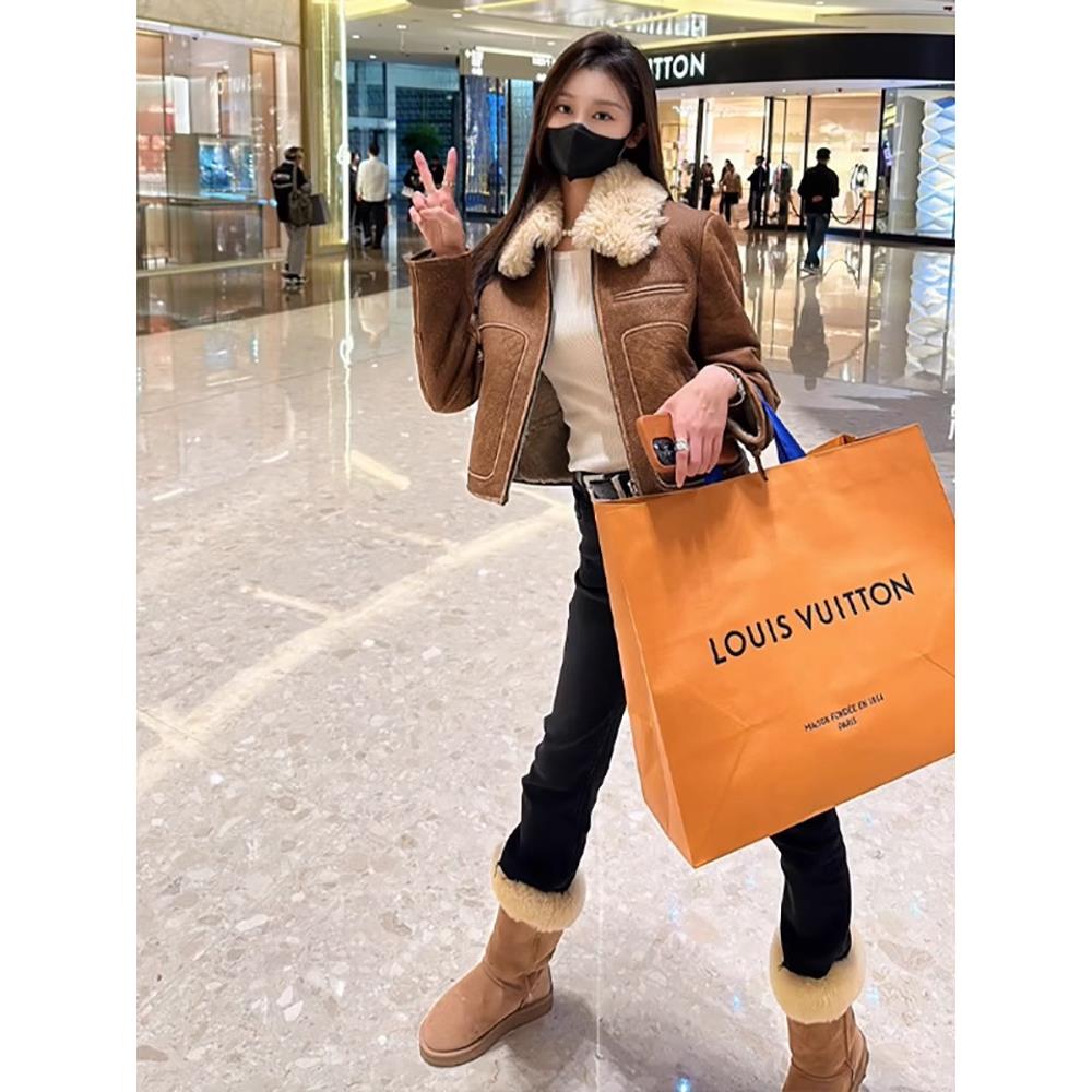 皮绒外套女皮毛一体冬季保暖复古机车服夹克美拉德高级感