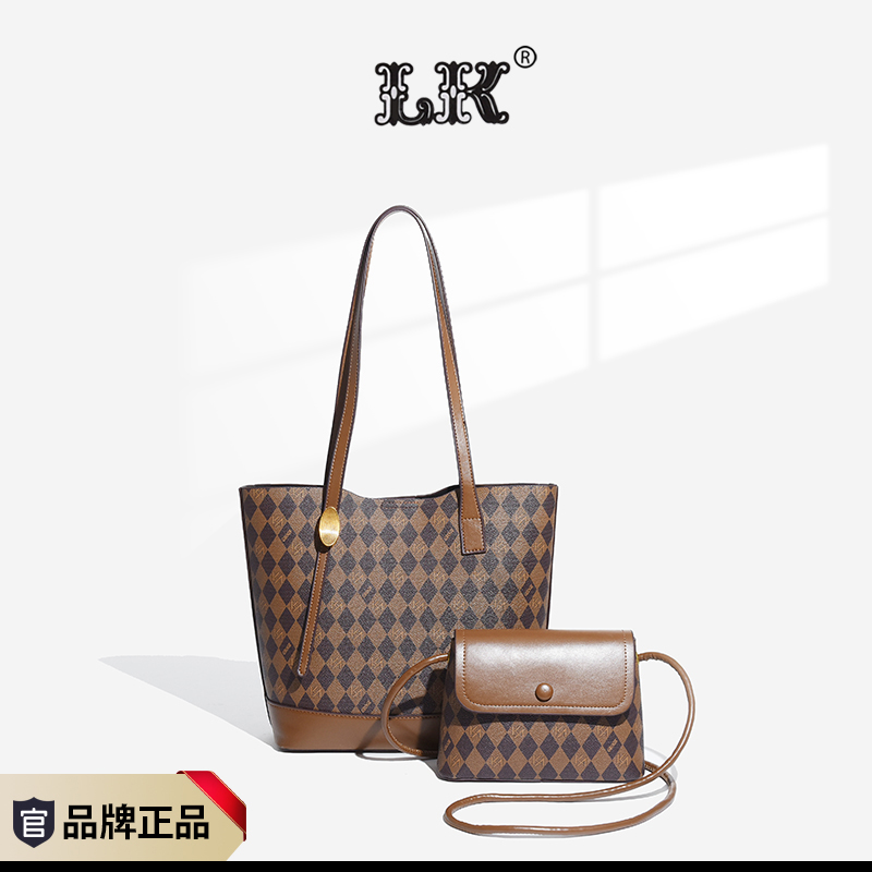 时尚新款054秋冬时尚潮流小众百搭单肩斜挎女包