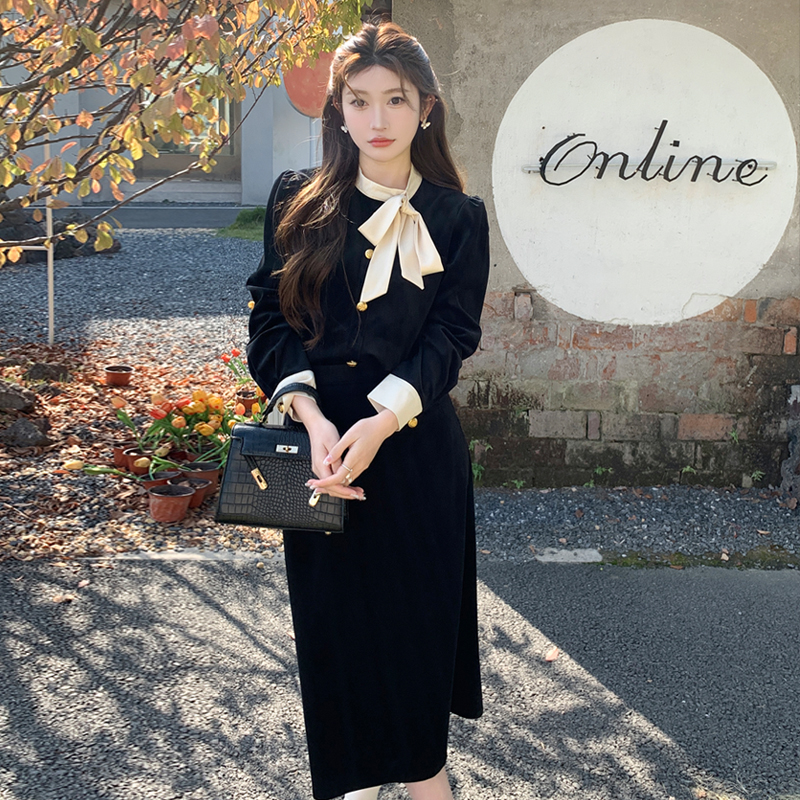 法式小香风套装蝴蝶结显瘦收腰冬天新款爆款三件套精致国风女高端