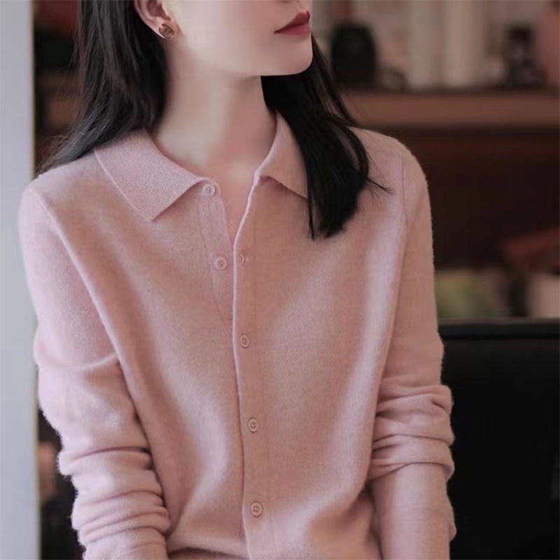 温柔优雅气质翻领长袖针织开衫秋季款简约时尚洋气减龄别致上衣女