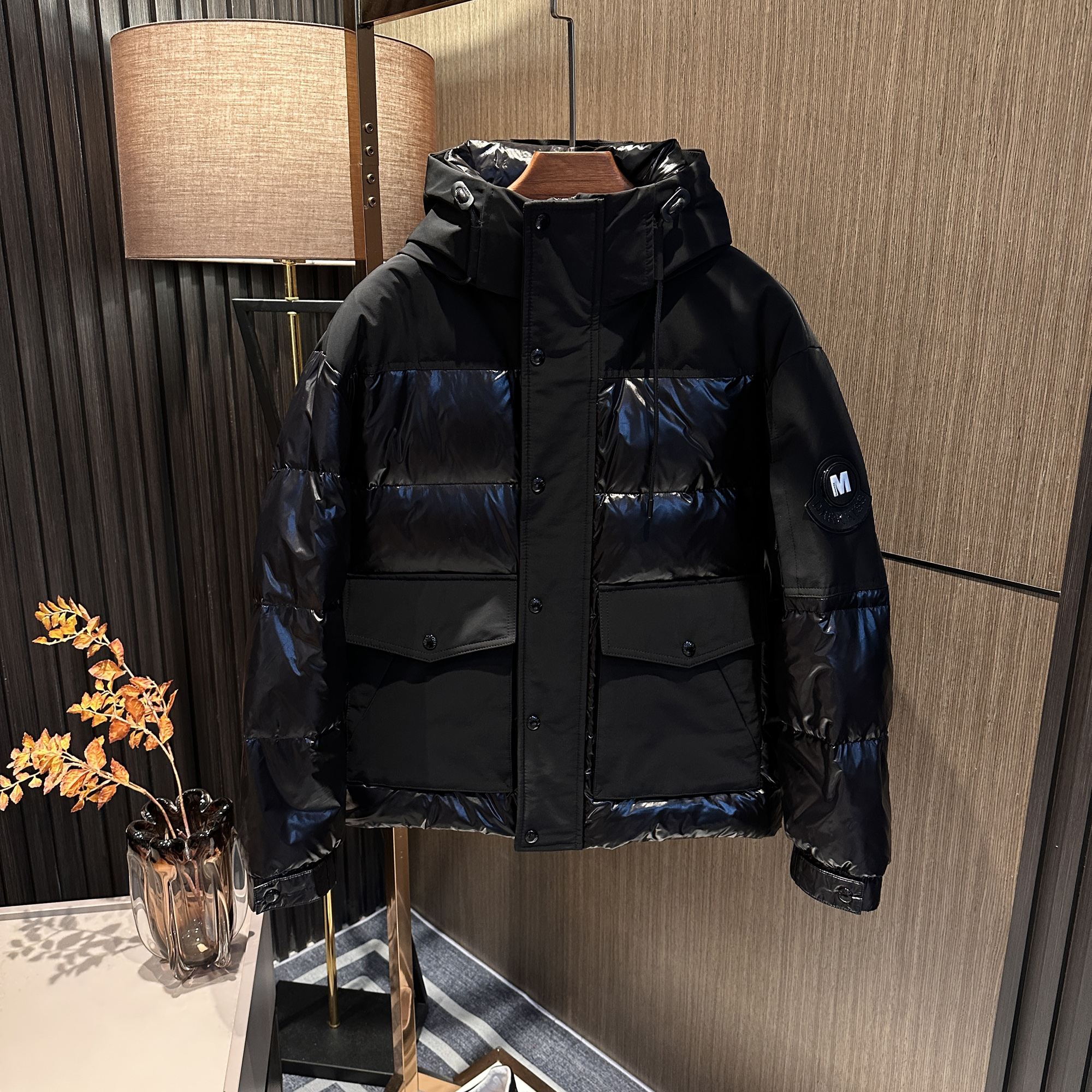 御寒重磅奢品  冬季保暖男士连帽亮面拼接90白鸭绒高端羽绒服外套