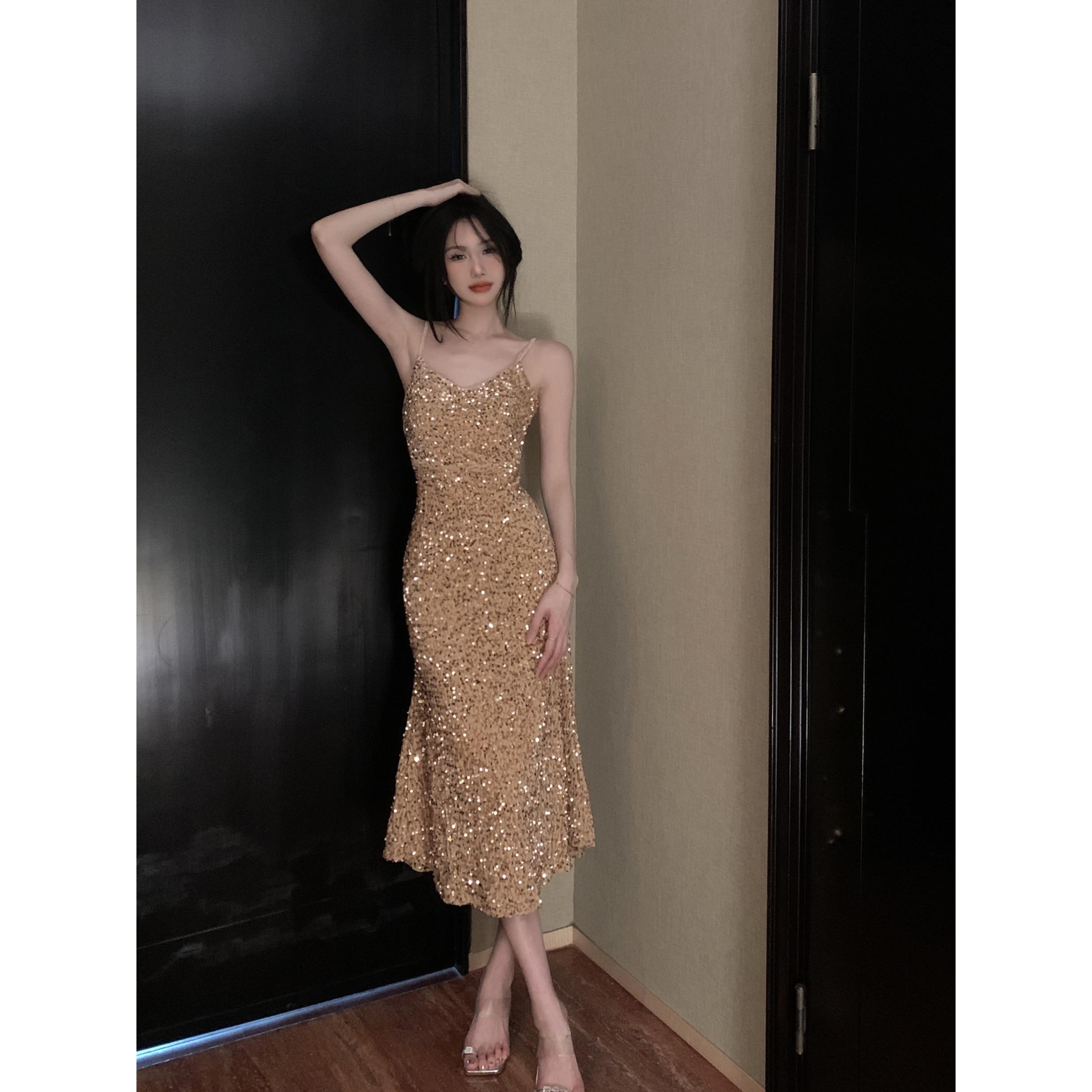 重工亮片吊带洋装女夏季礼服裙子高感气质收腰鱼尾中长裙