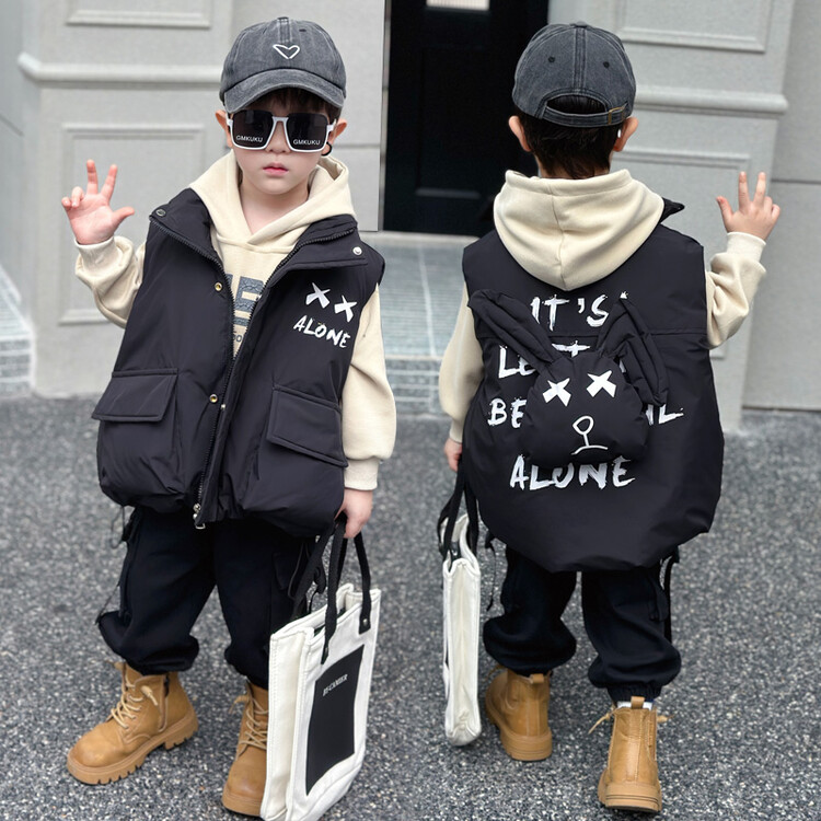 童马甲秋冬2023新款男童冬季加厚马夹外穿背心洋气连帽中大童帅气