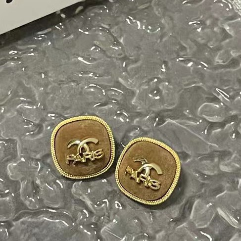 铜合金耳饰 美拉德棕色胖方团小香丝绒耳钉 A188