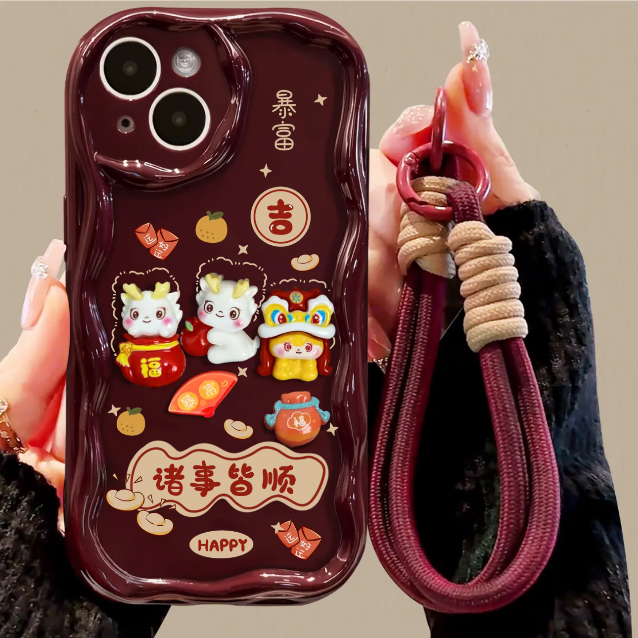欧克里里立体公仔新年款iphone15手机壳苹果13/14promax挂绳11/12