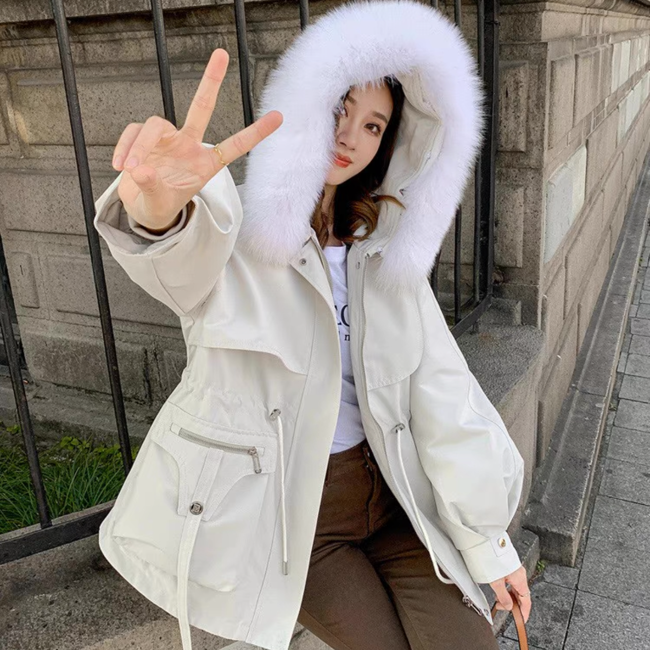 新款2023新款万人迷兔毛内胆短款外套冬季保暖