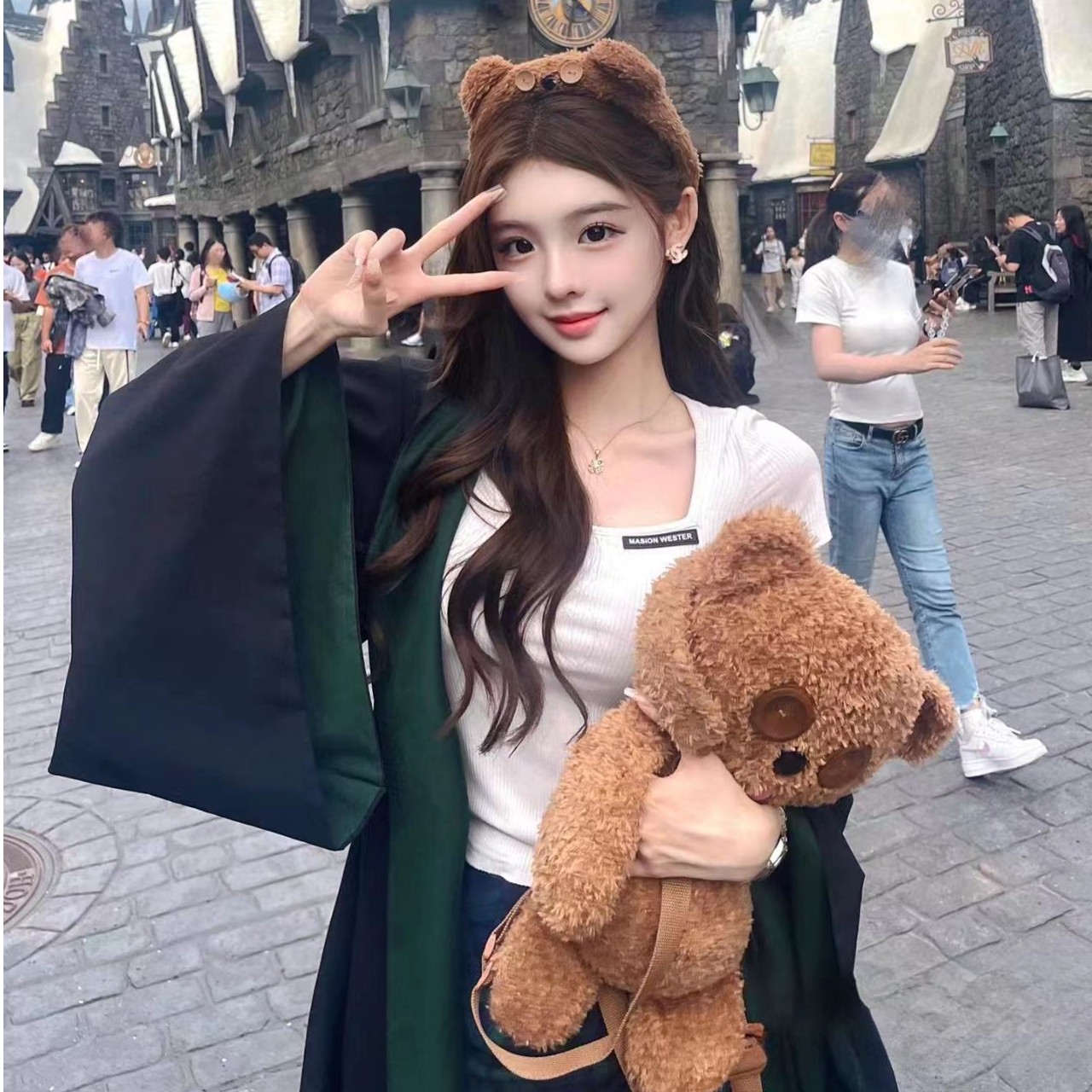 俏朵妍 首饰袋 高颜值可爱眨眼小熊收纳袋化妆收纳毛绒时尚女孩