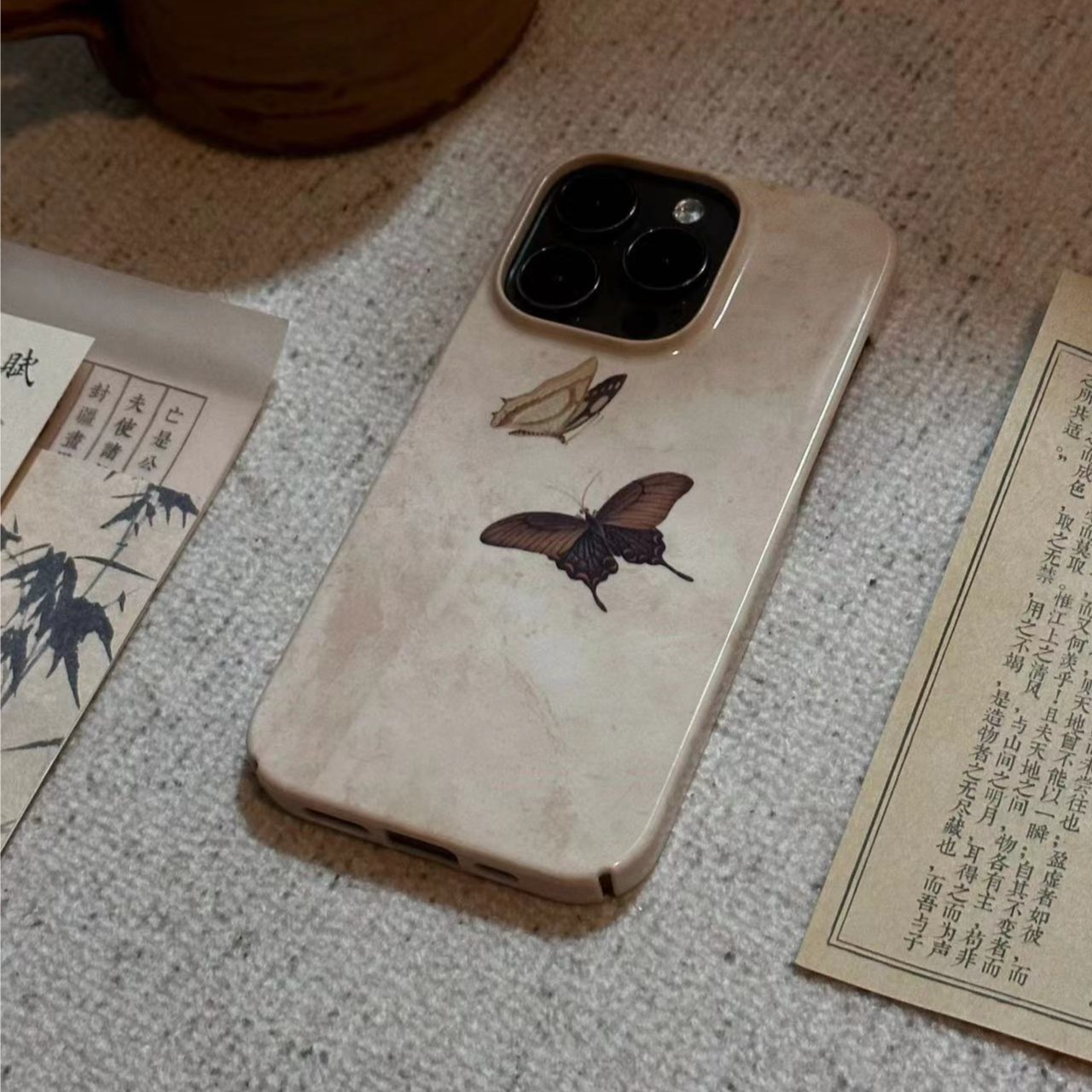 ins中国风蝴蝶适用苹果14pro油画iPhone13promax女12光面15手机壳
