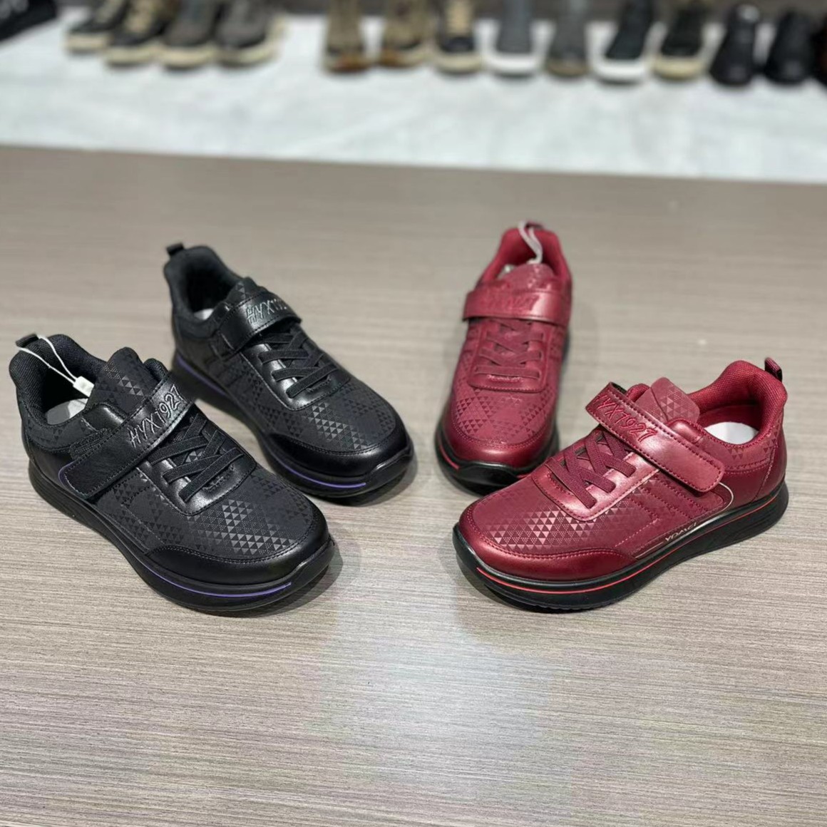 女士健步鞋 送长辈送亲戚单鞋舒适柔软  软皮软底软面L13250107