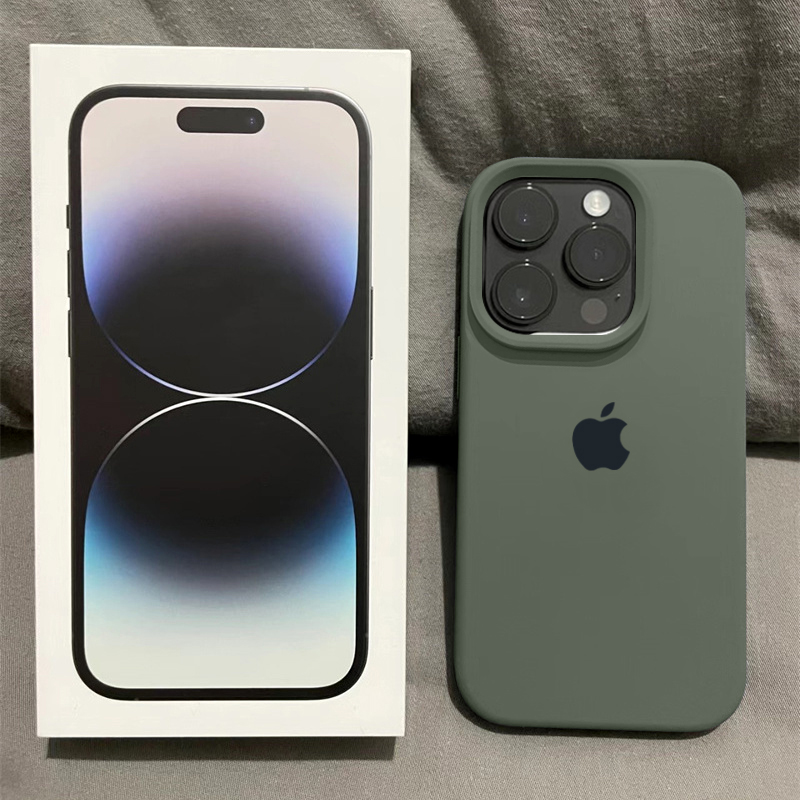 新绿色苹果15ProMax防摔手机壳液态硅胶iPhone14大孔女款13简约Xs