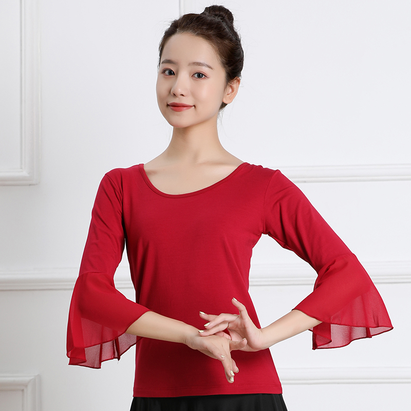 2023年新款跳舞衣服广场舞服装女夏装中老年黑白色舞蹈上衣