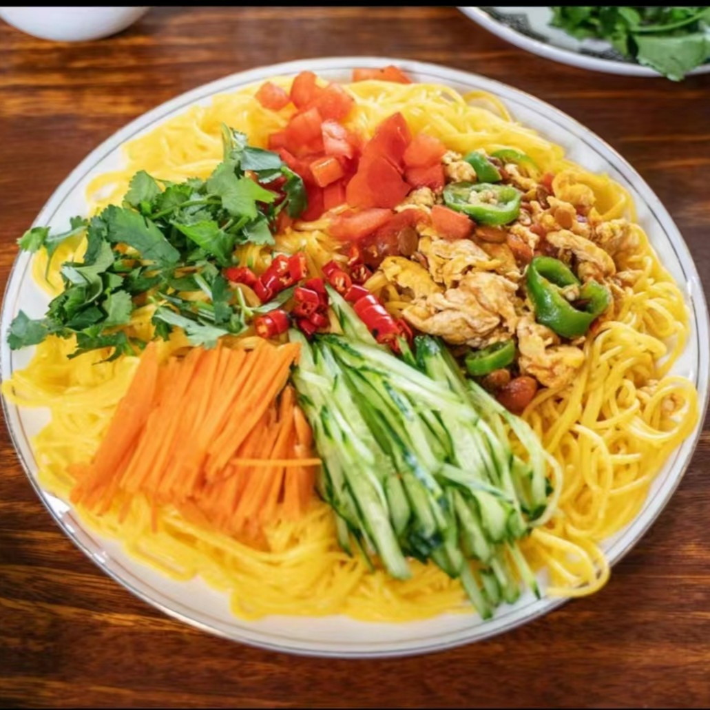 嗨笨妞嗨笨妞玉米面条拍一发10袋  CM