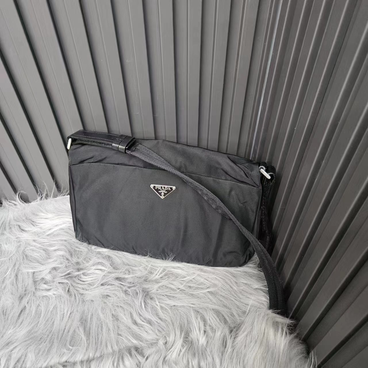 95新 Prada/普拉达 单肩包/zs122603