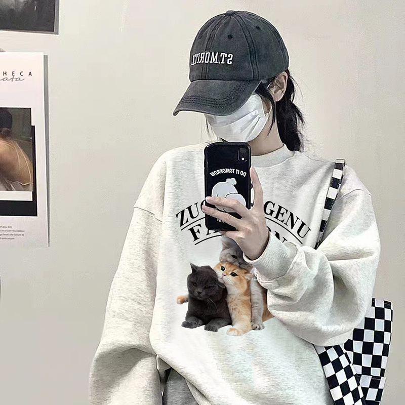 秋冬潮牌卡通字母小猫印花宽松重磅港风圆领套头长袖卫衣女情侣装