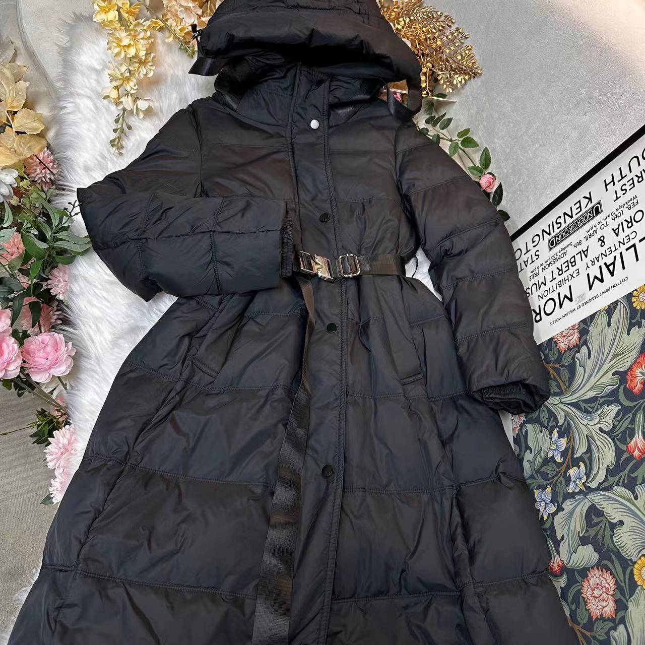 【现货】收腰长款连帽羽绒服H430