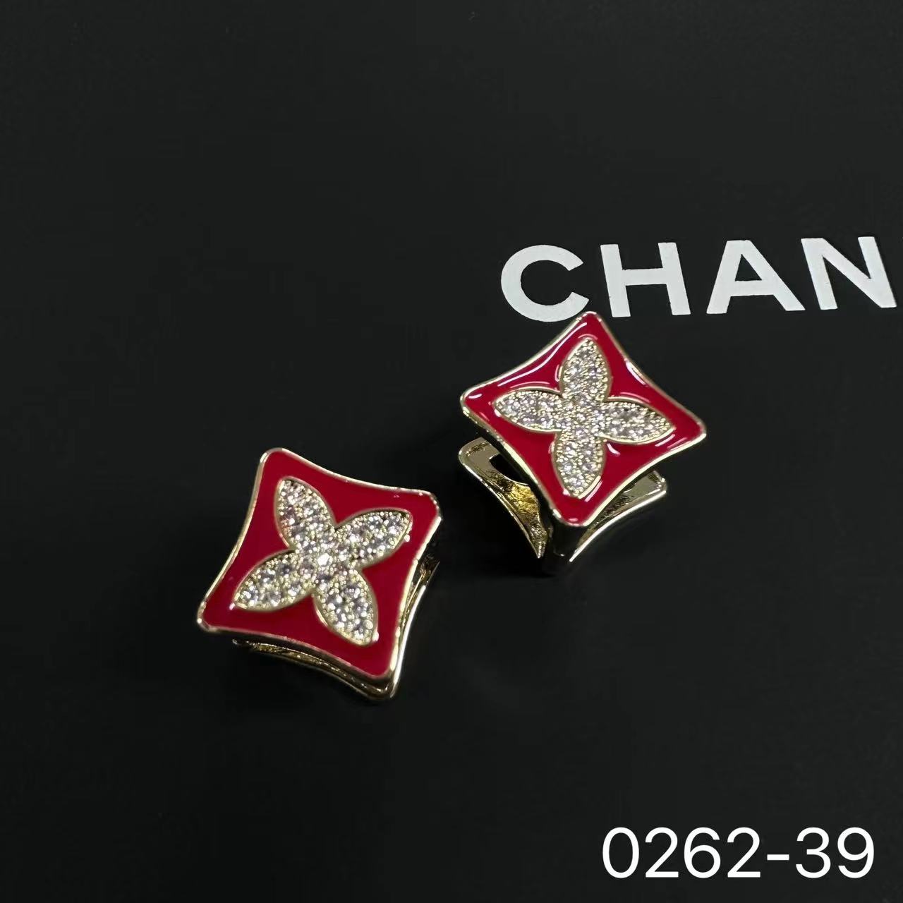 铜合金耳饰 0262红色时尚气质百搭经典轻奢设计感精致耳饰