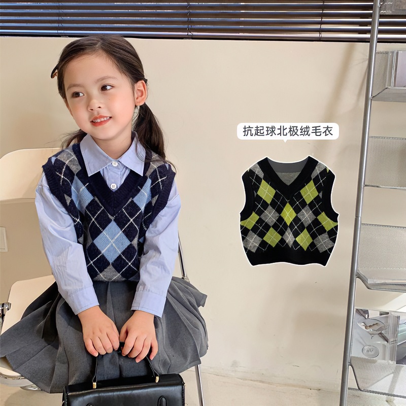 女童针织马甲外穿春秋新款韩版洋气童装儿童格子中小童毛衣背心潮