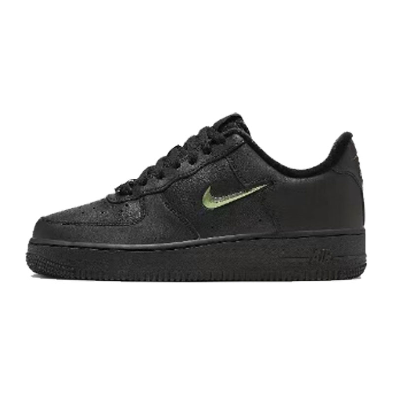 nike耐克女鞋运动鞋 AIR FORCE 1 07 SE休闲舒适板鞋FB8251-001