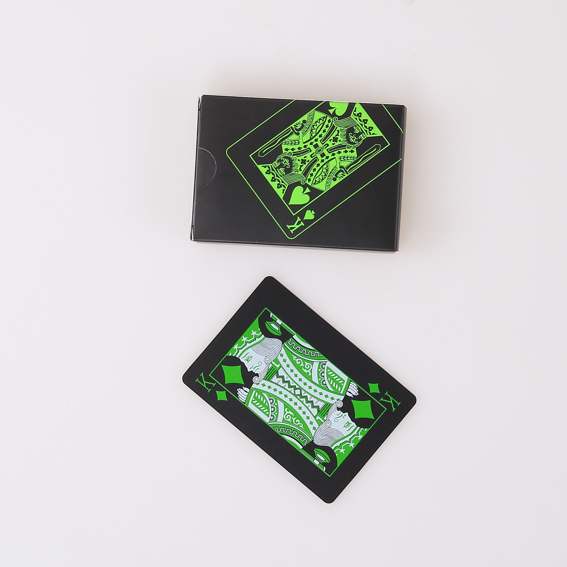 创意黑色塑料魔术扑克牌 PVC黑色扑克牌休闲游戏棋牌现货防水