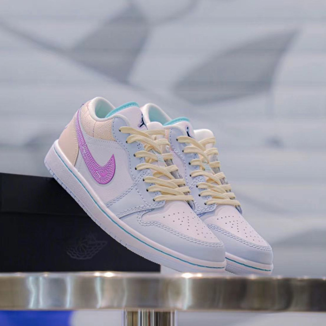 AirJordan1LowAJ1米粉色低帮ins复古篮球鞋白蓝白鞋FV3623-151