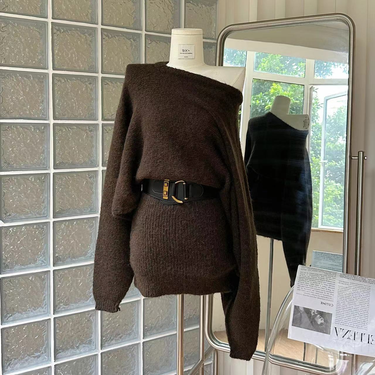 早秋新款高级感毛针织连衣裙女宽松慵懒蝙蝠袖显瘦包臀打底毛衣