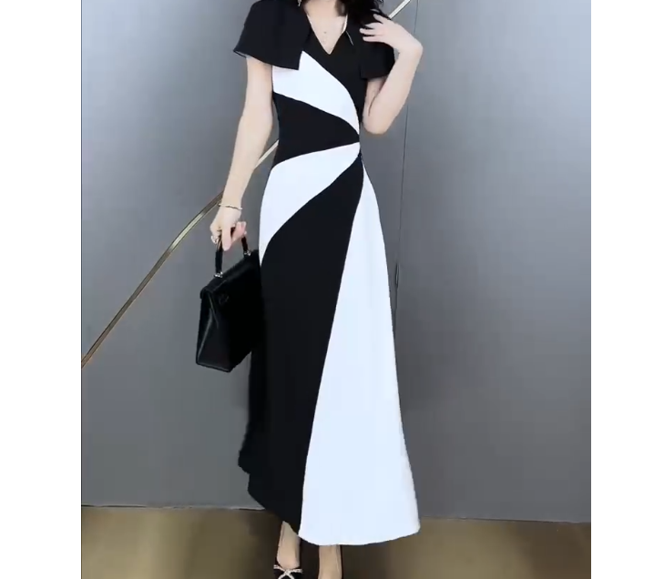 2024夏季新款时尚百搭款式女装气质韩版爆款拼接颜色连衣裙