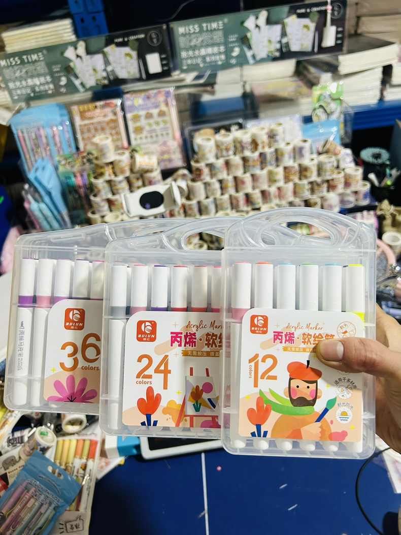 博伦丙烯软绘笔不透色12 24 36色儿童颜料美术专用彩色画笔水彩笔