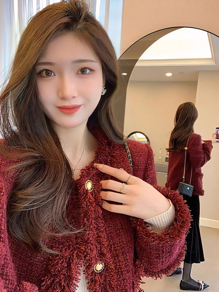 今年流行小香风外套女秋冬百搭2023新款法式名媛轻奢红色短款上衣