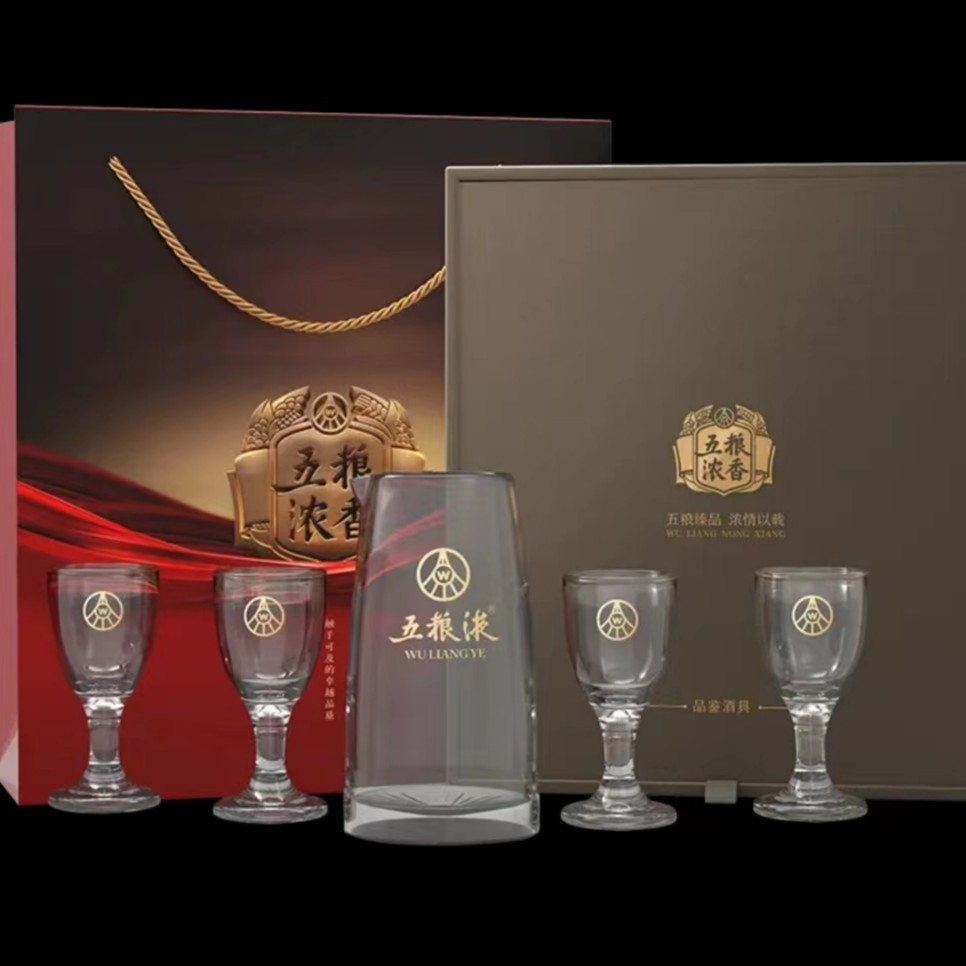白酒分酒器一壶四杯礼盒装