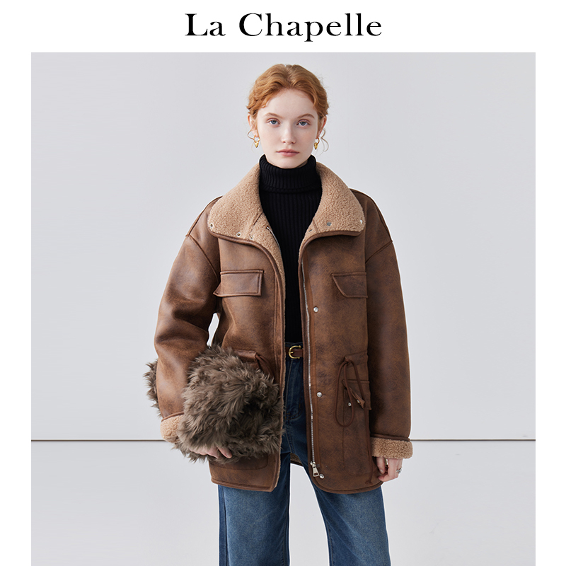 拉夏贝尔LaChapelle翻领排扣抽绳双口袋皮毛一体外套女宽松上衣