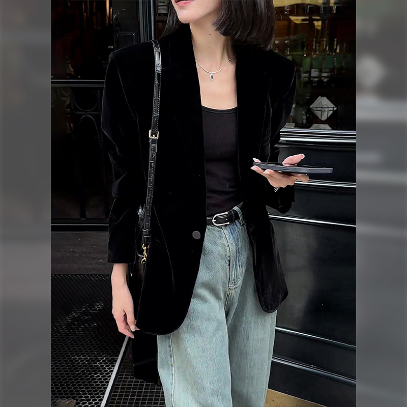 气质女神范高端黑色丝绒宽松休闲西装外套女春季高级感西服小个子
