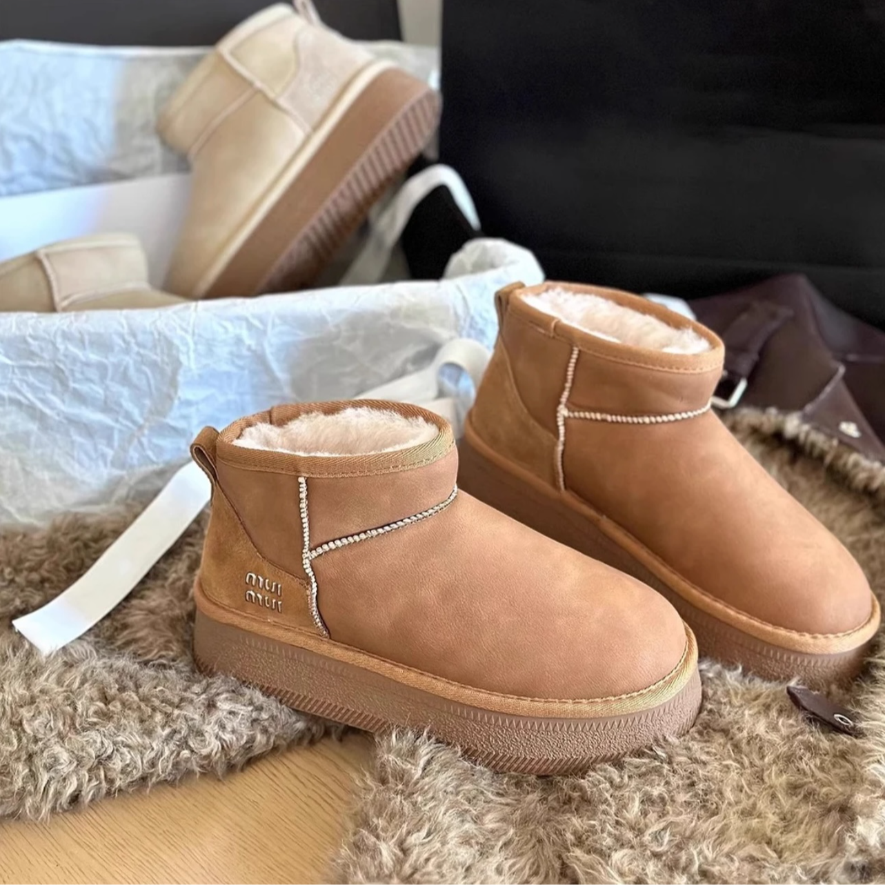 真皮加绒防寒防风加厚冬季新款保暖厚底休闲舒适女款雪地靴Y 6088