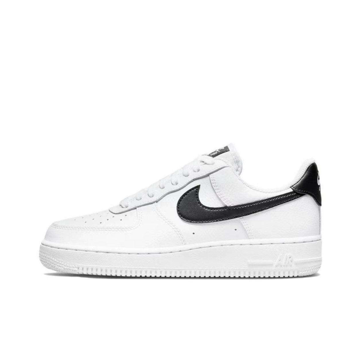 Nike/耐克【廊坊万达NK专享】女空军一号小权志龙板鞋 DD8959103