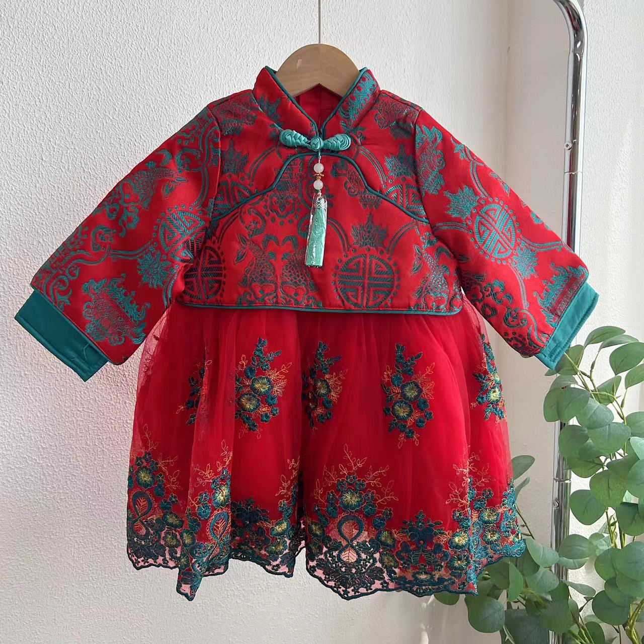 6951三俩家中国红拜年服