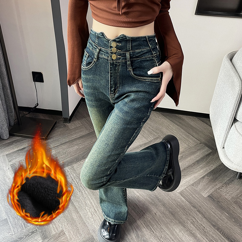 水泥灰牛仔喇叭裤女2023秋冬新款高腰三粒扣加绒加厚微喇叭牛仔裤