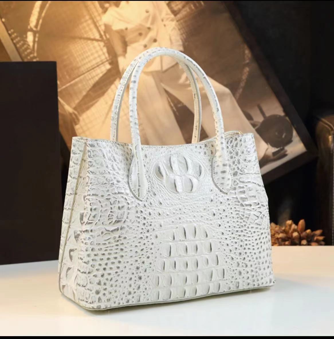 （蕾蕾专属）白色时尚女士编织牛皮单肩铂金包鳄鱼纹