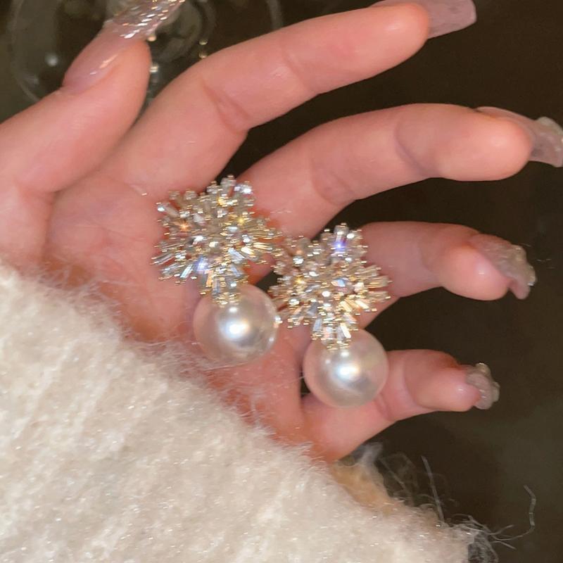 铁合金耳饰 冬日恋歌~满钻雪花耳环小众设计感高级感耳钉