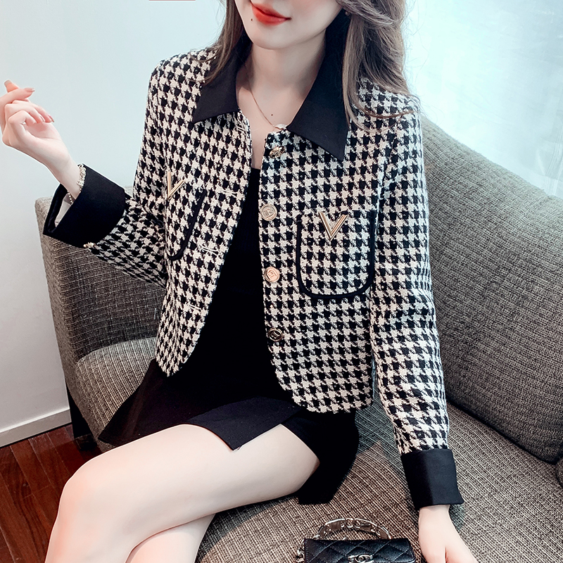 2024年新款小香风千鸟格长袖短外套女士娃娃领春秋外衣高级感上衣