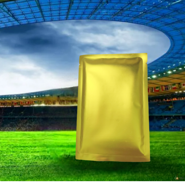 【足球球星卡盲盒】擂台小金包重出江湖 现货拆封