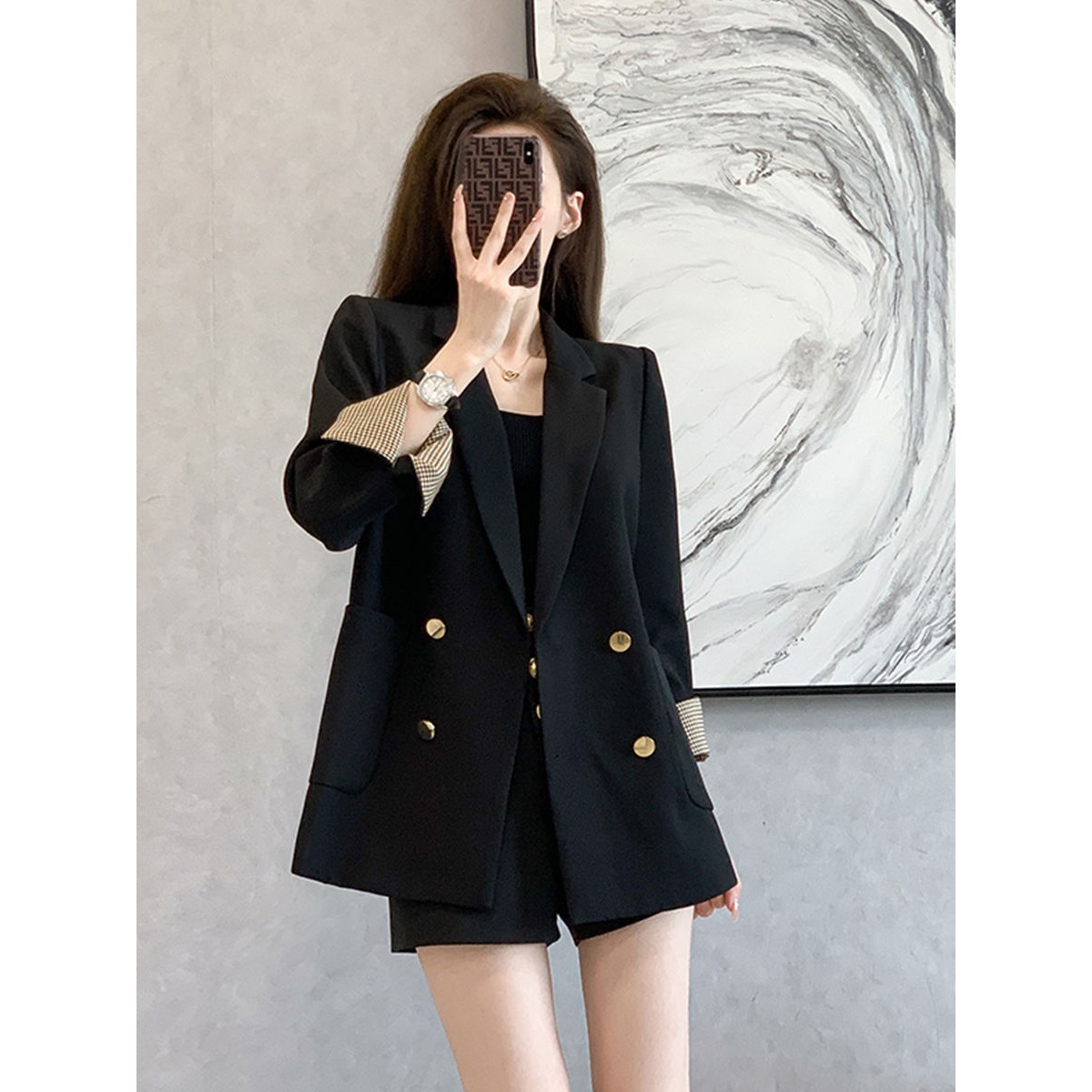 黑色炸街小西装休闲外套女2023年春秋新款韩版网红气质小个子西服