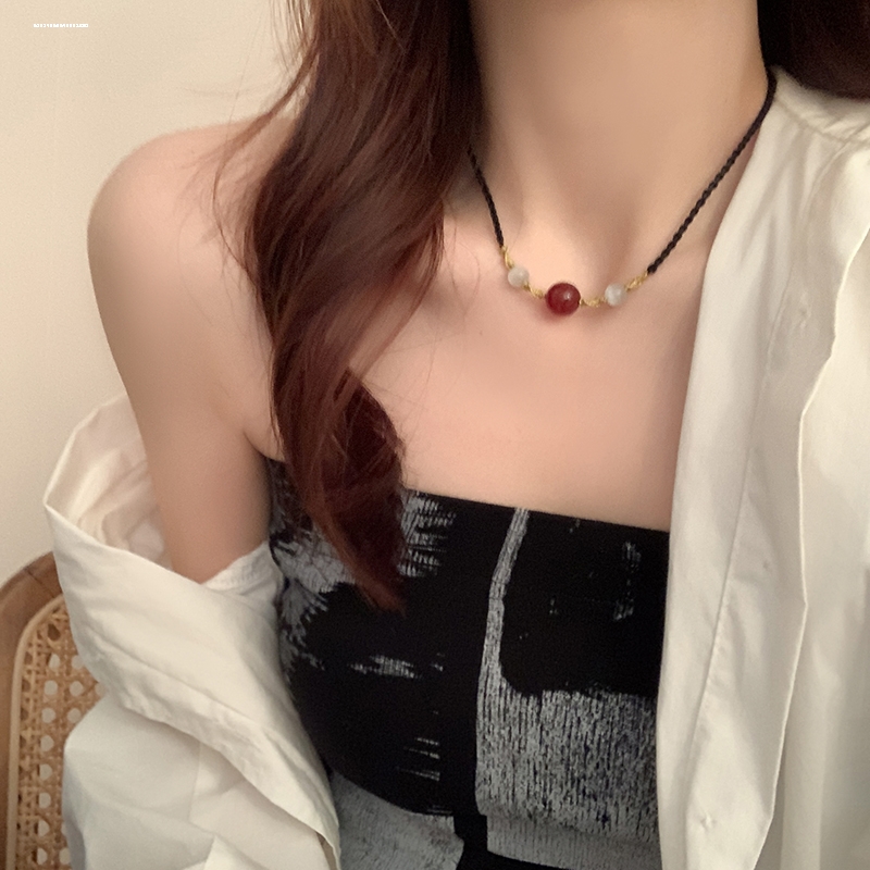 网红女精致时尚ins气质编织相思豆项链轻奢设计新款个性百搭显白
